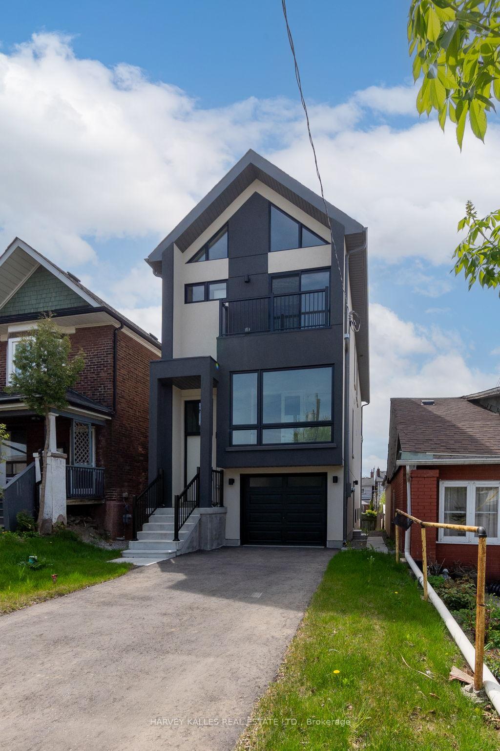 19-lambton-avenue-toronto-ontario-w12403258
