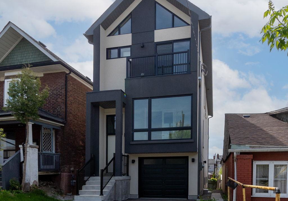 19-lambton-avenue-toronto-ontario-w12403258