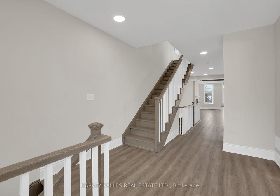 19-lambton-avenue-toronto-ontario-w12403258