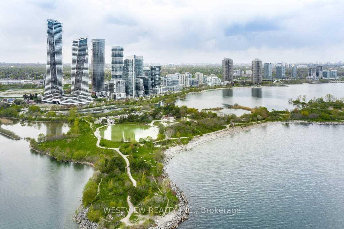 20-shore-breeze-drive-etobicoke-ontario-w12403271