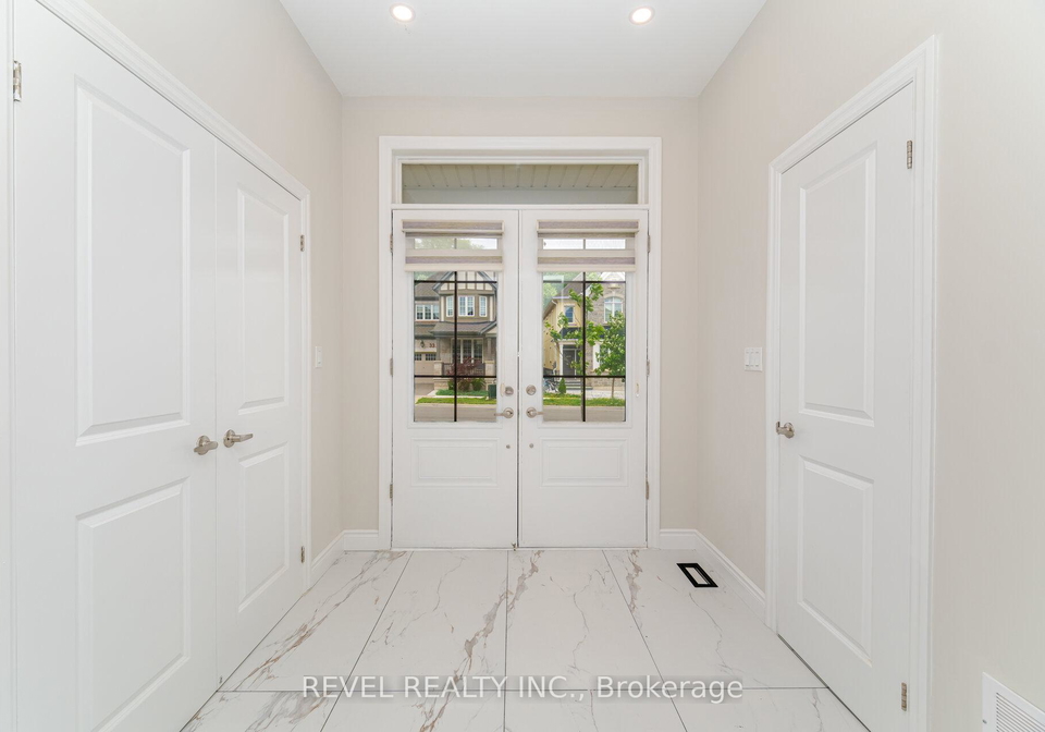 3304-vernon-powell-drive-oakville-ontario-w12403345