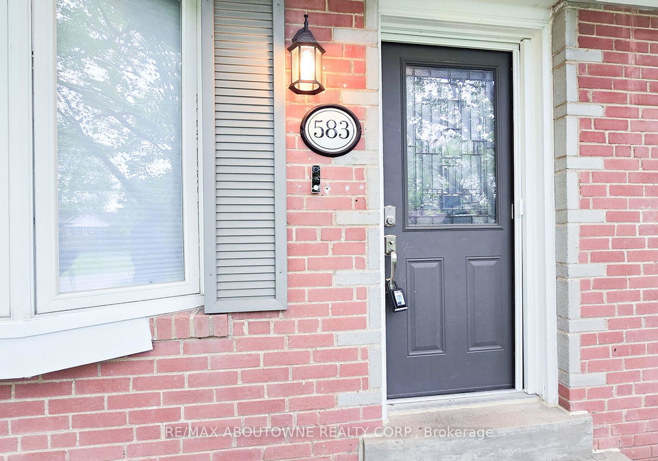 583-taplow-crescent-w-oakville-ontario-w12403469