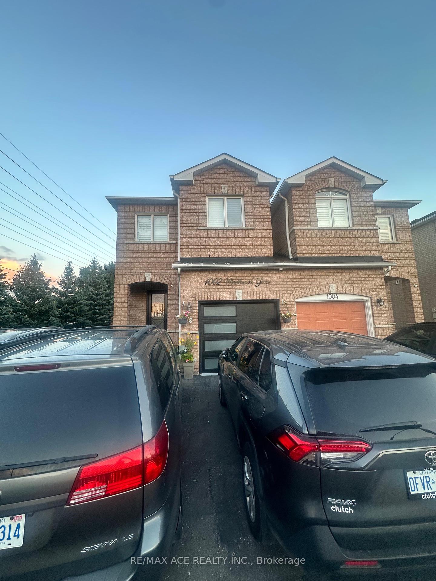 1002-windbrook-grove-mississauga-ontario-w12403534