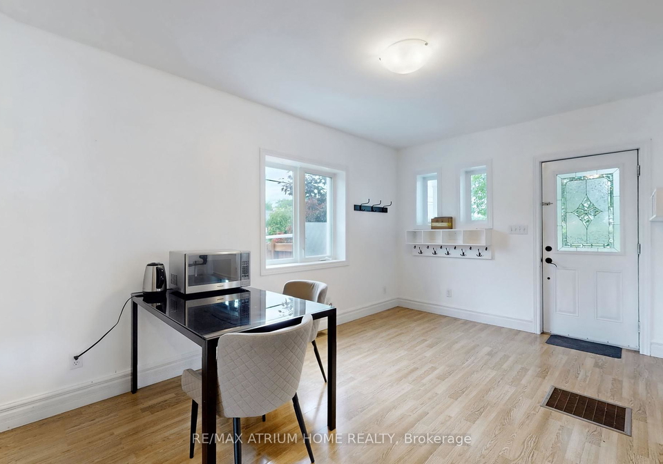 1242-alexandra-avenue-mississauga-ontario-w12403696