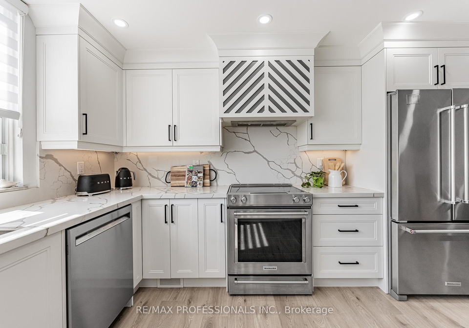 355-rathburn-road-e-mississauga-ontario-w12403841