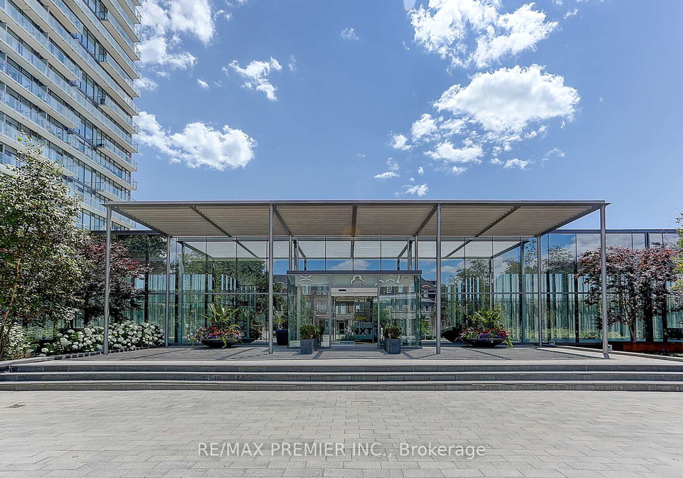 105-the-queensway-toronto-ontario-w12403911