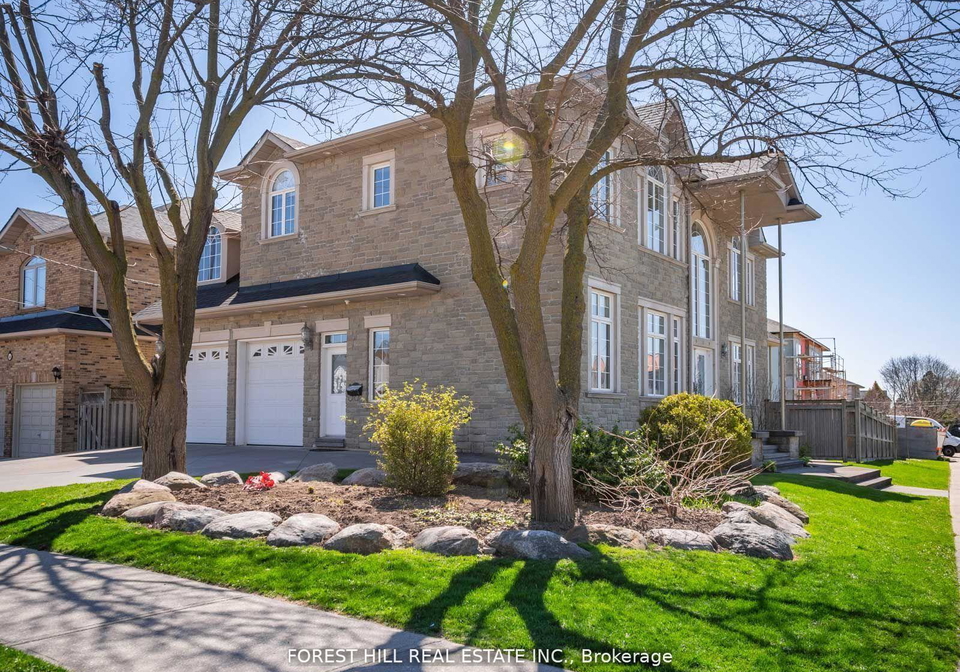 18-highland-hill-north-york-ontario-w12403934