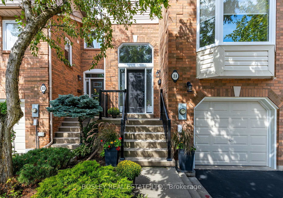 2051-merchants-gate-oakville-ontario-w12403987