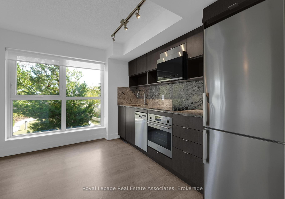 9-mabelle-avenue-etobicoke-ontario-w12404113