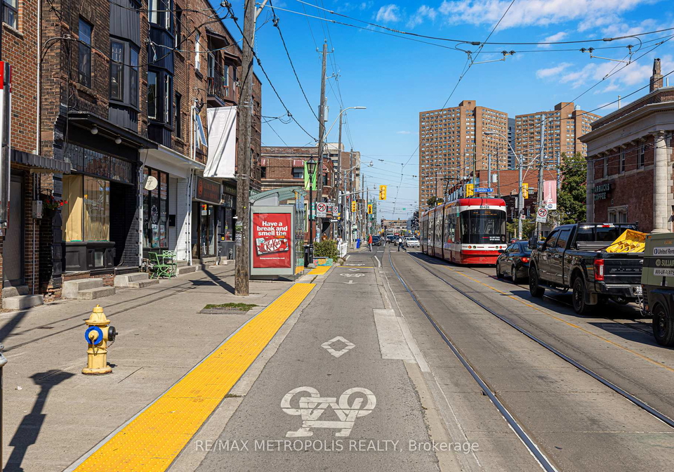 478-roncesvalles-avenue-toronto-ontario-w12404275