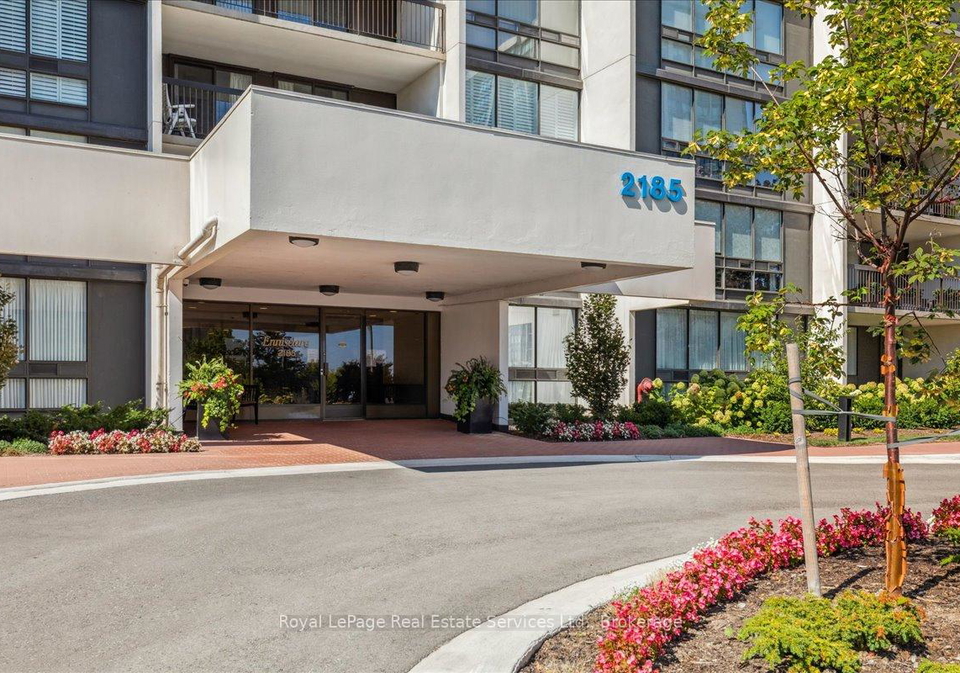 2185-marine-drive-oakville-ontario-w12404347
