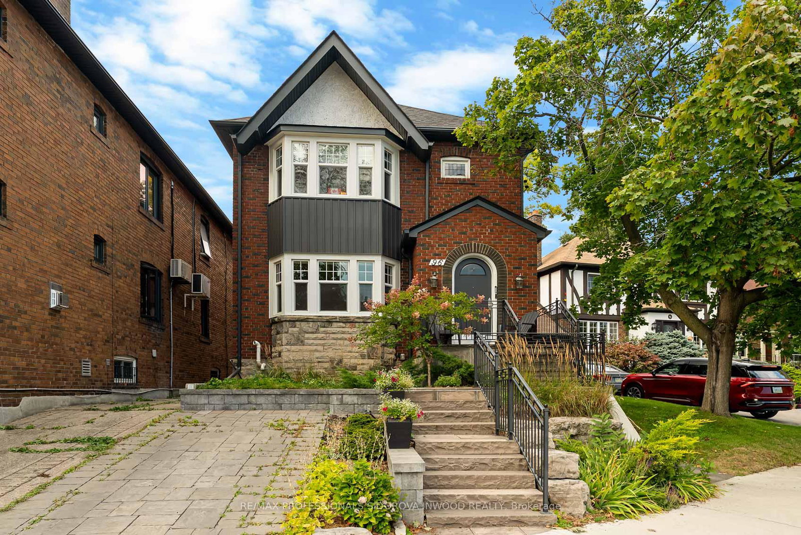 96-evelyn-crescent-toronto-ontario-w12404376