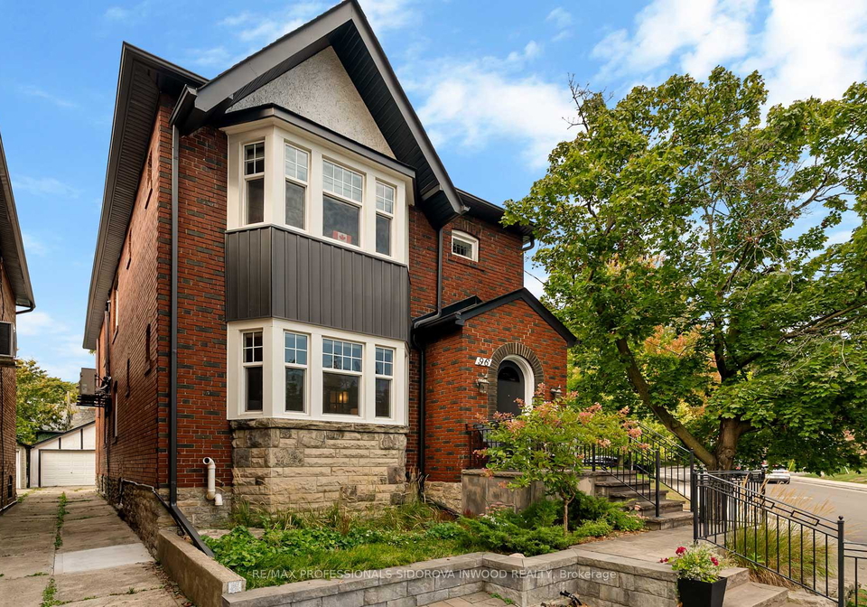 96-evelyn-crescent-toronto-ontario-w12404376