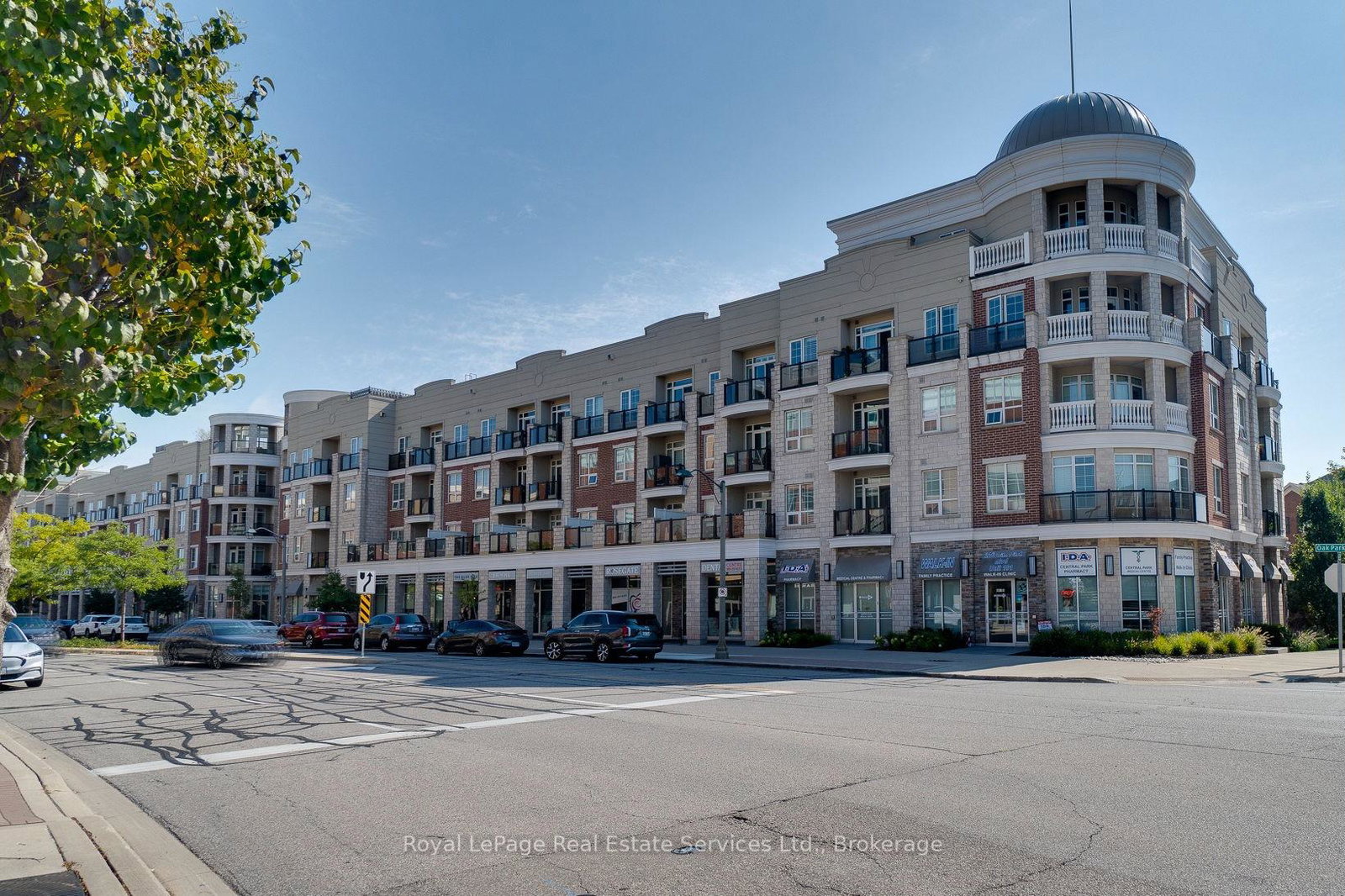 216-oak-park-boulevard-oakville-ontario-w12404450