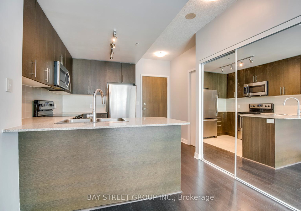 3985-grand-park-drive-mississauga-ontario-w12404454