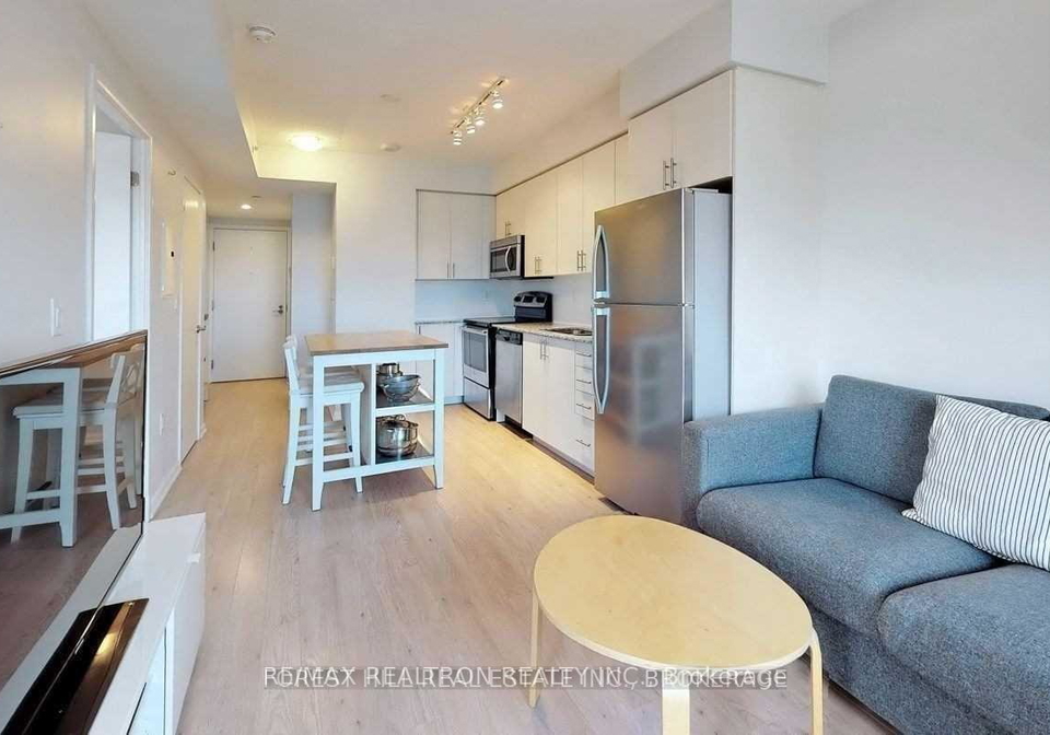 830-lawrence-avenue-w-north-york-ontario-w12404676