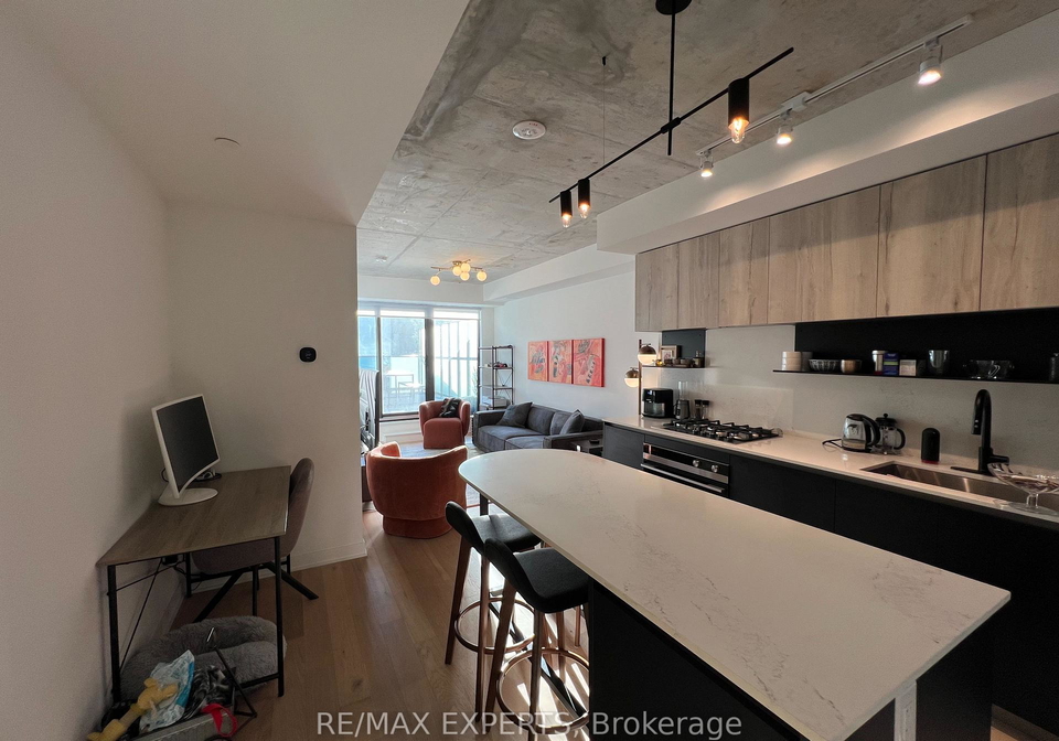 2625-dundas-street-w-toronto-ontario-w12404844