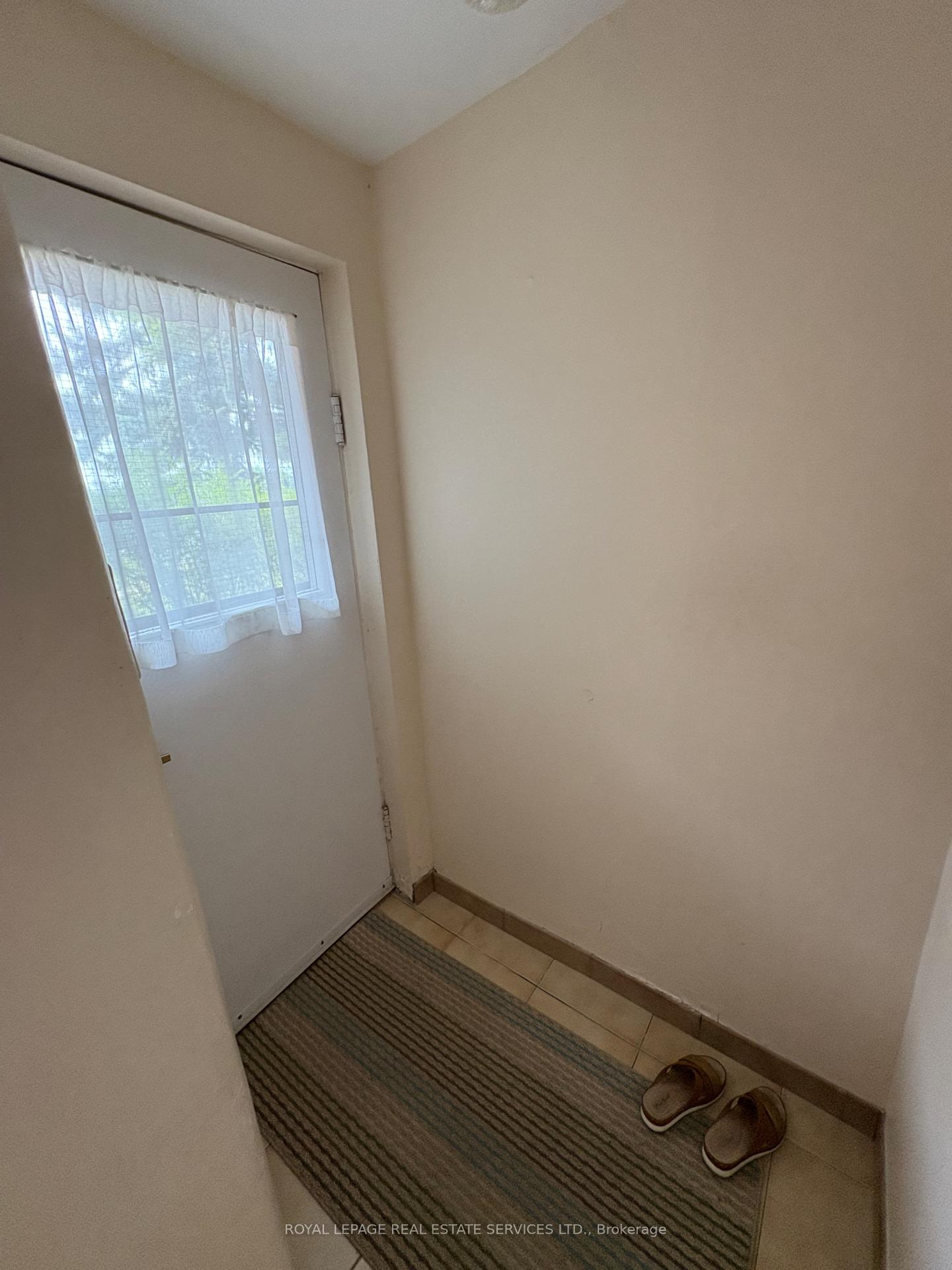 581-mc-roberts-avenue-toronto-ontario-w12404953