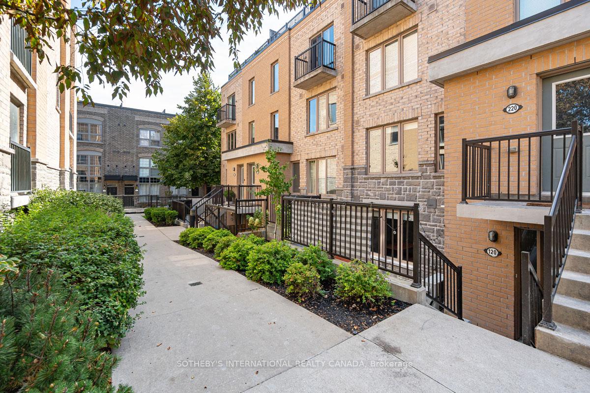 7-foundry-avenue-toronto-ontario-w12404978