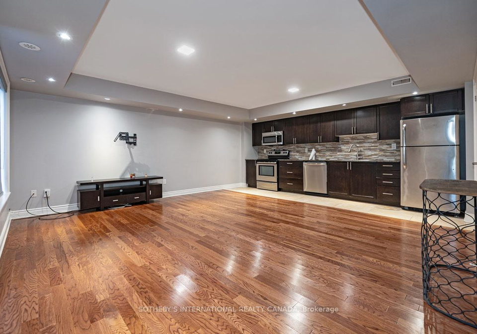 7-foundry-avenue-toronto-ontario-w12404978