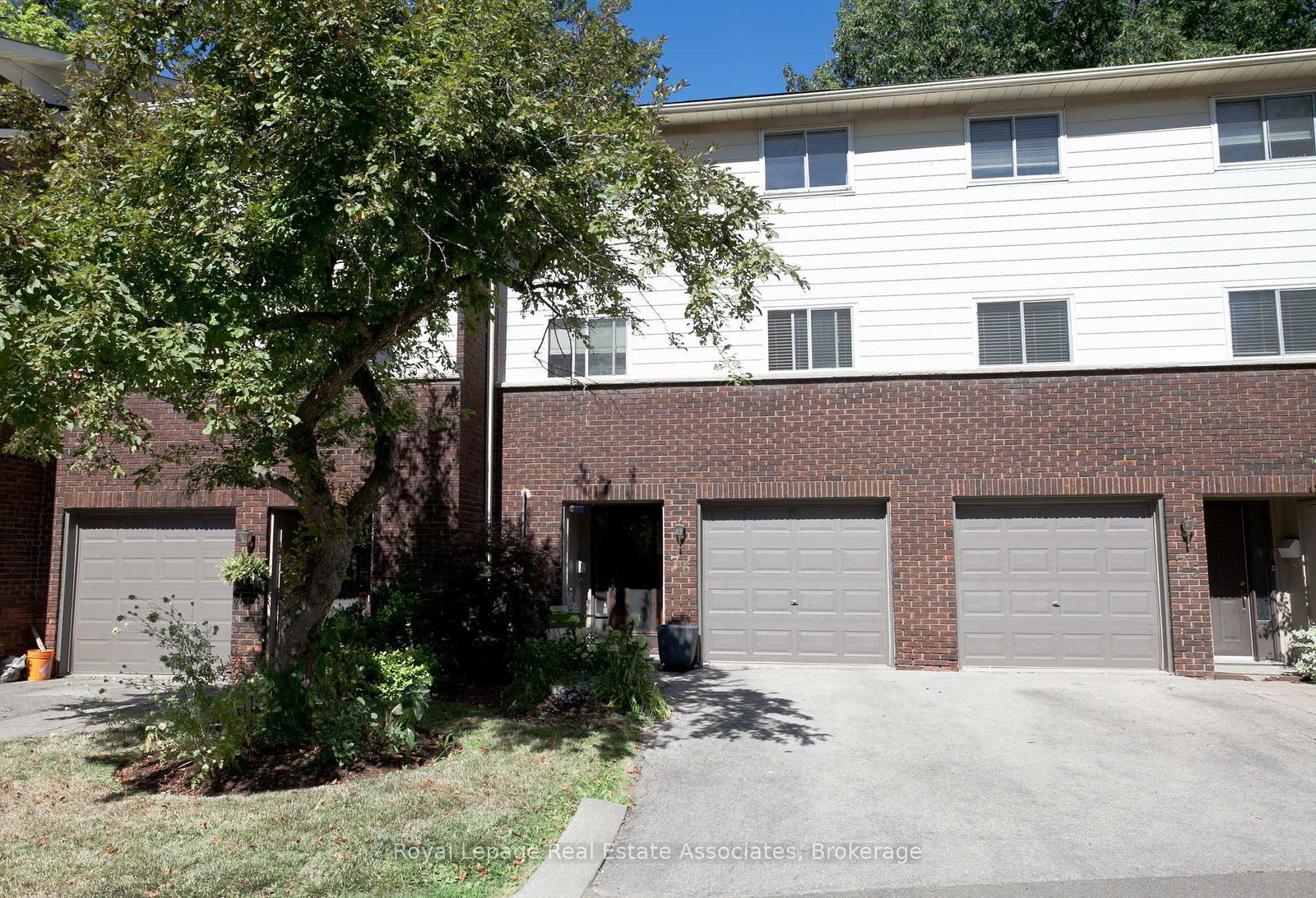 1270-gainsborough-drive-oakville-ontario-w12405215