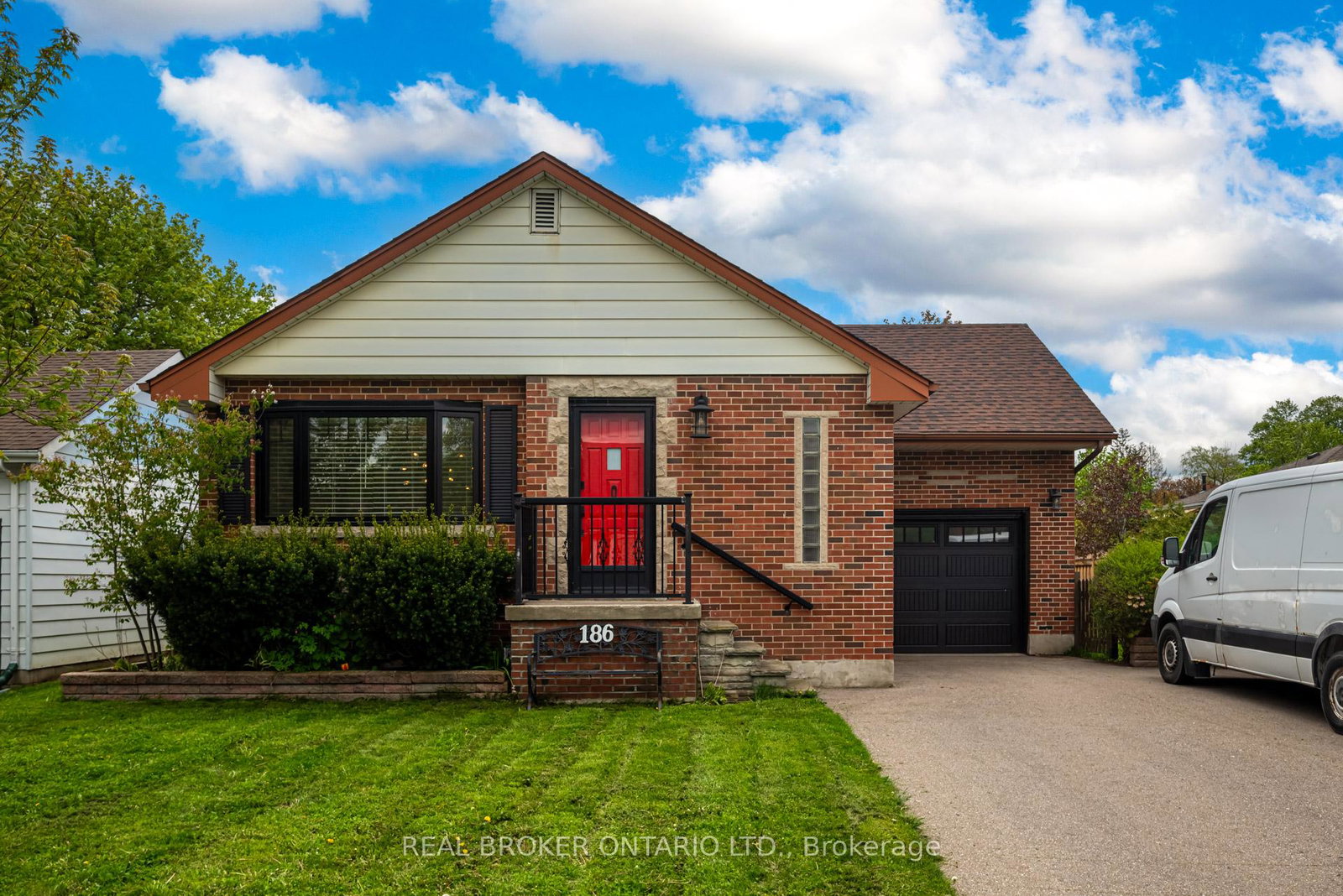 186-jeffery-avenue-s-halton-hills-ontario-w12405484