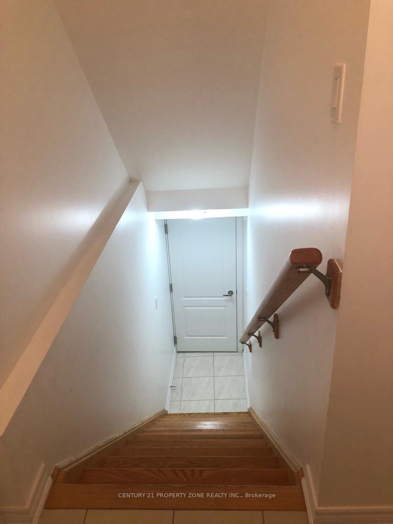 19-angelgate-road-basement-e-brampton-ontario-w12405489