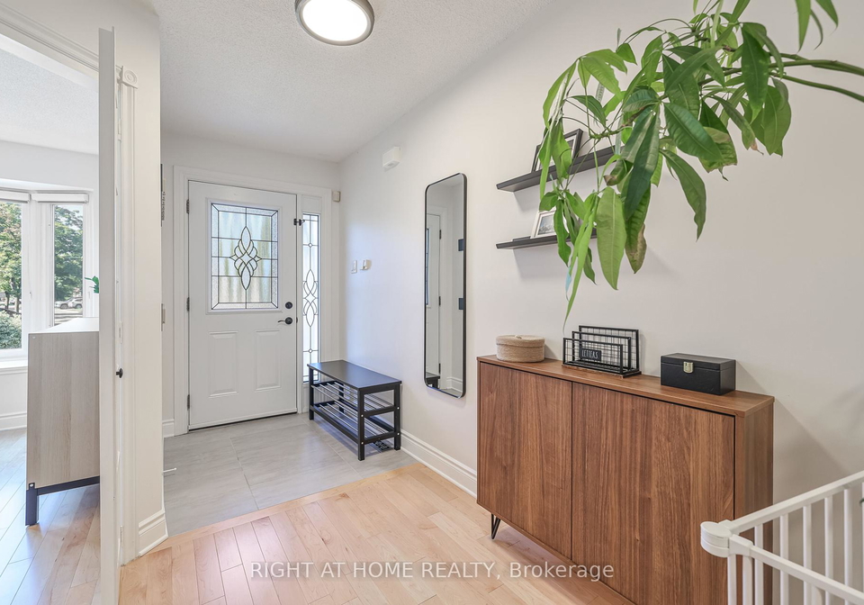 4635-regents-terrace-mississauga-ontario-w12405584