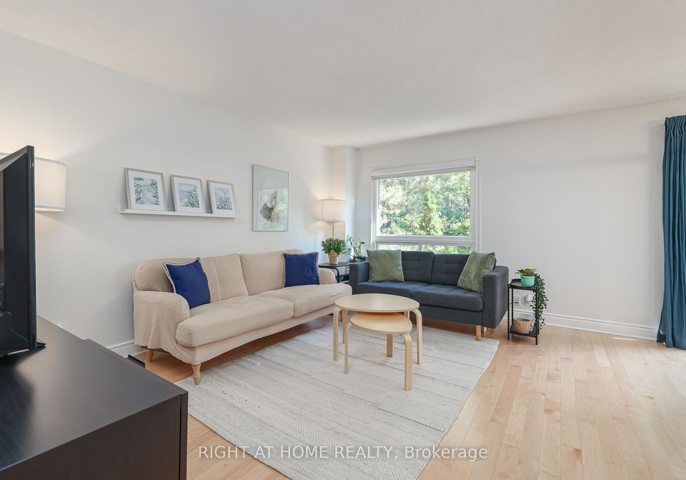 4635-regents-terrace-mississauga-ontario-w12405584