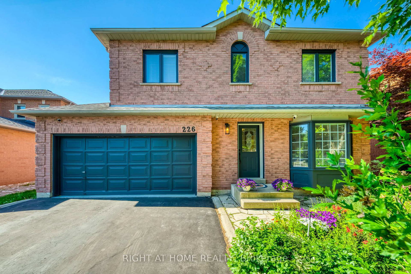 226-howell-road-oakville-ontario-w12405652