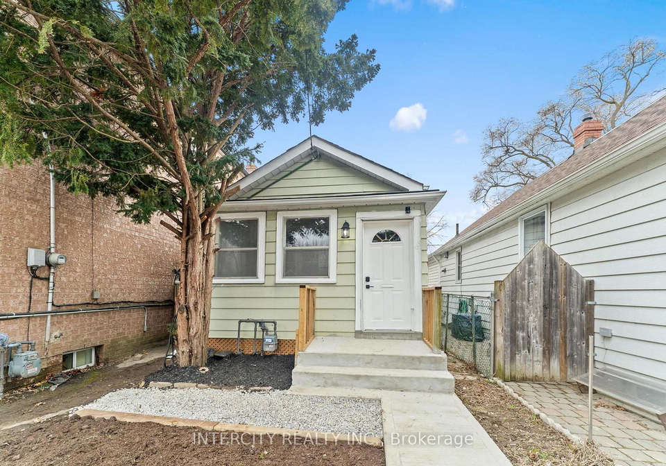 68-greendale-avenue-toronto-ontario-w12406078