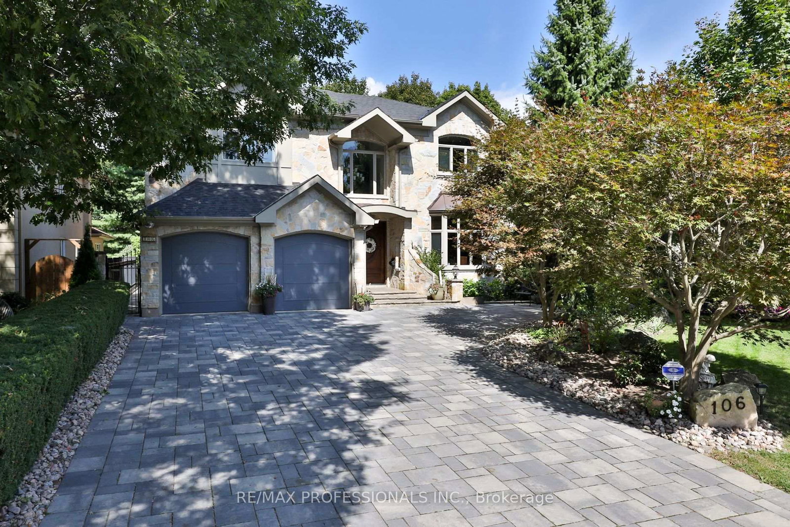 106-chestnut-hills-parkway-etobicoke-ontario-w12406285