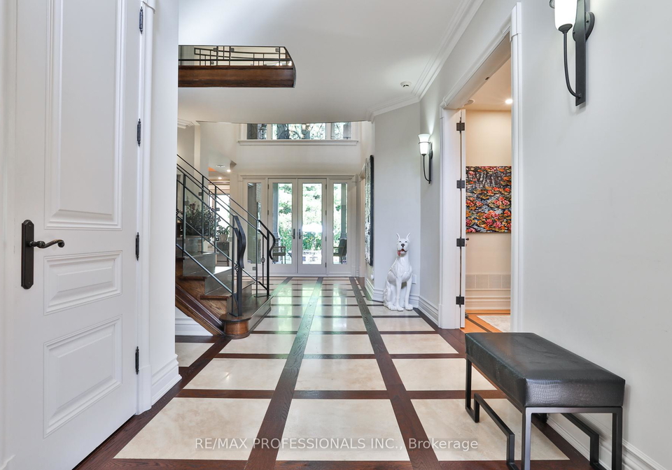 106-chestnut-hills-parkway-etobicoke-ontario-w12406285