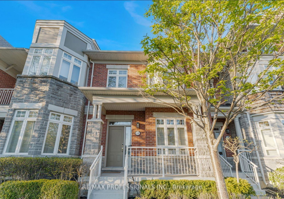 137-st-lawrence-drive-mississauga-ontario-w12406341