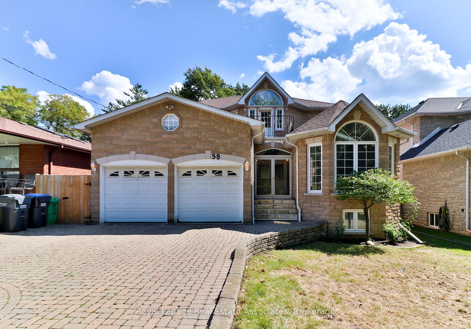 38-eaglewood-boulevard-mississauga-ontario-w12406537