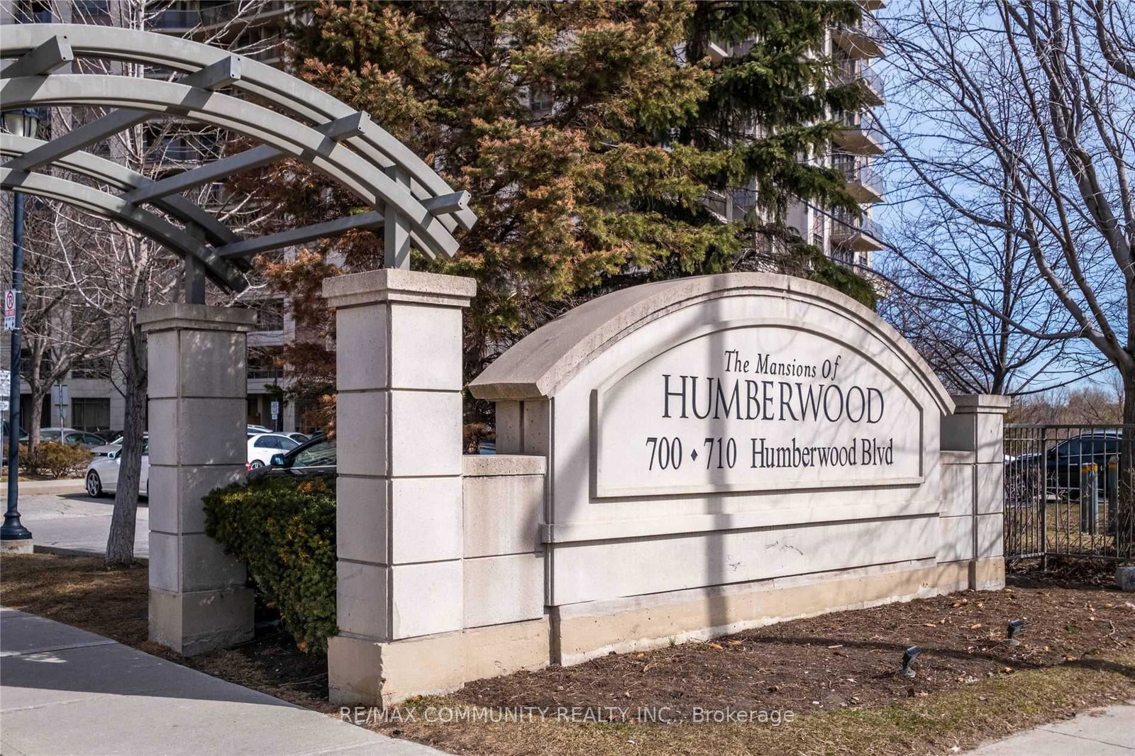 710-humberwood-boulevard-etobicoke-ontario-w12406564