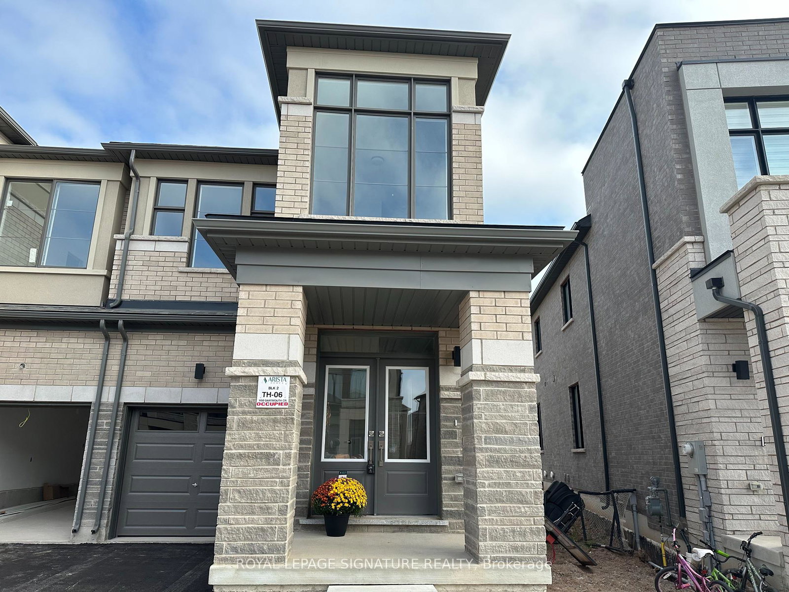 1190-dartmouth-crescent-oakville-ontario-w12406593