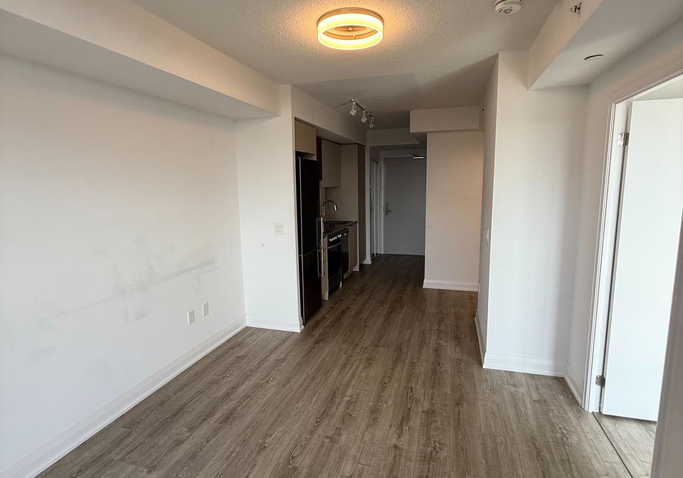 10-gibbs-road-etobicoke-ontario-w12406632