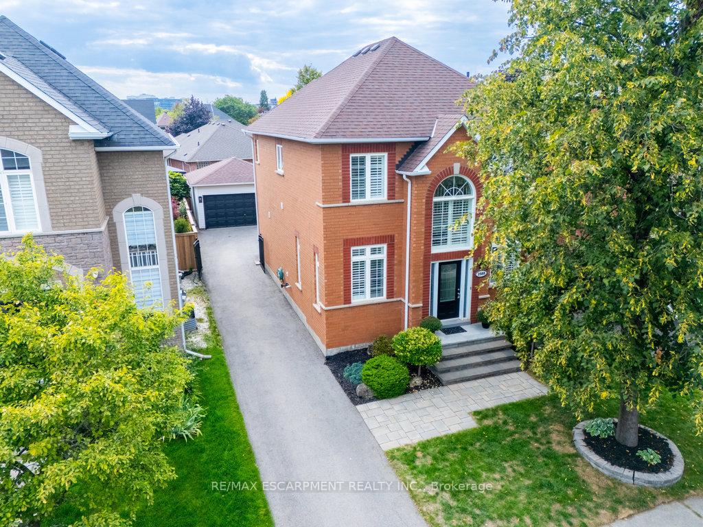 2588-castle-hill-crescent-oakville-ontario-w12406961