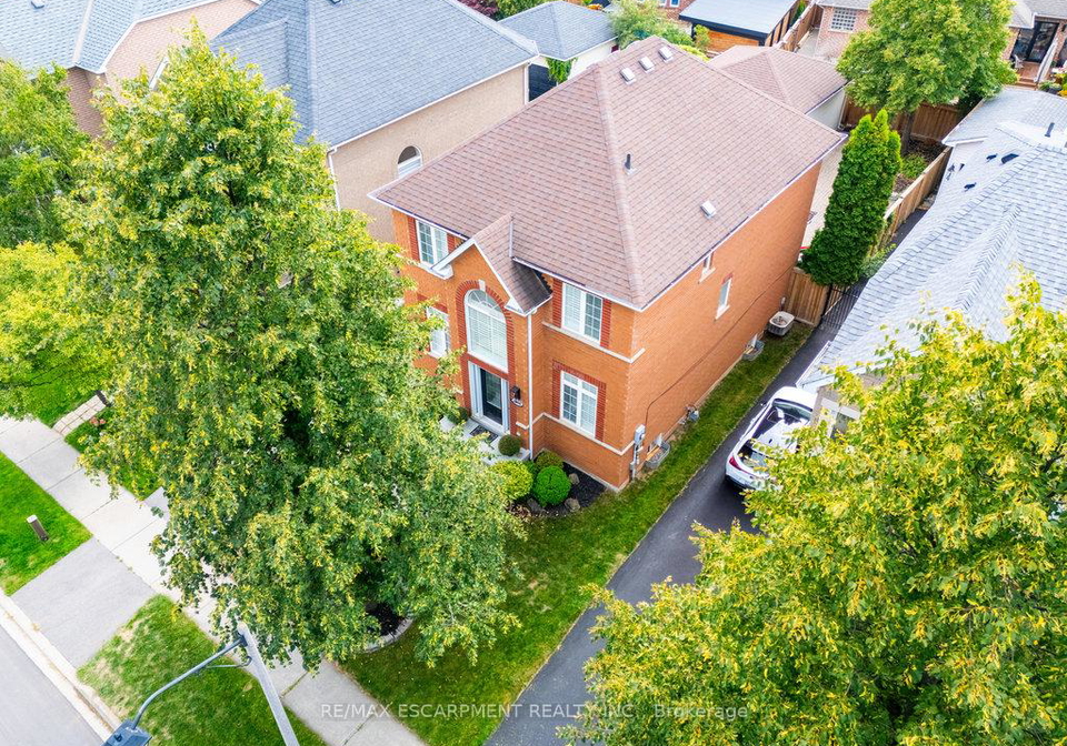 2588-castle-hill-crescent-oakville-ontario-w12406961