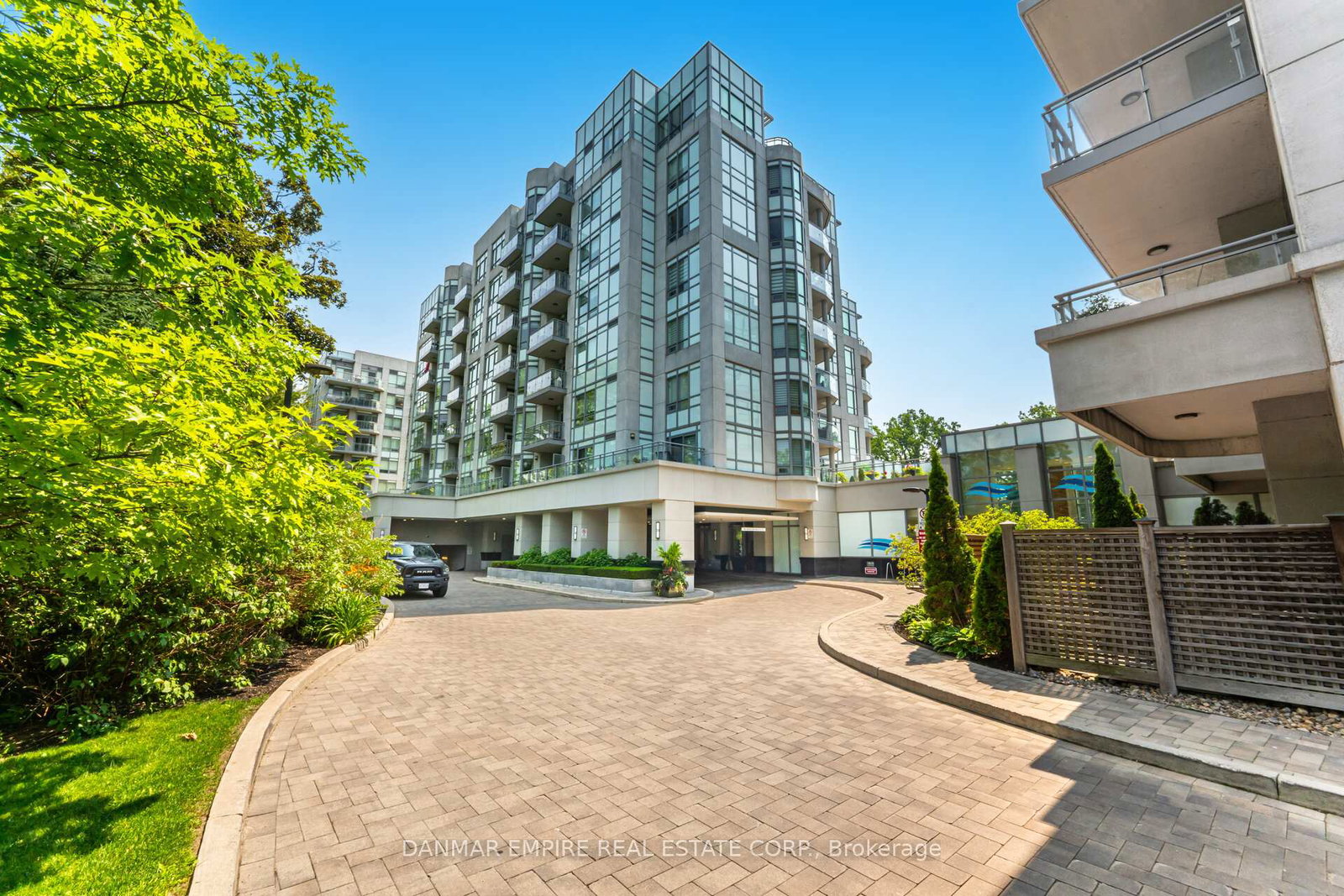 3500-lakeshore-road-oakville-ontario-w12406962