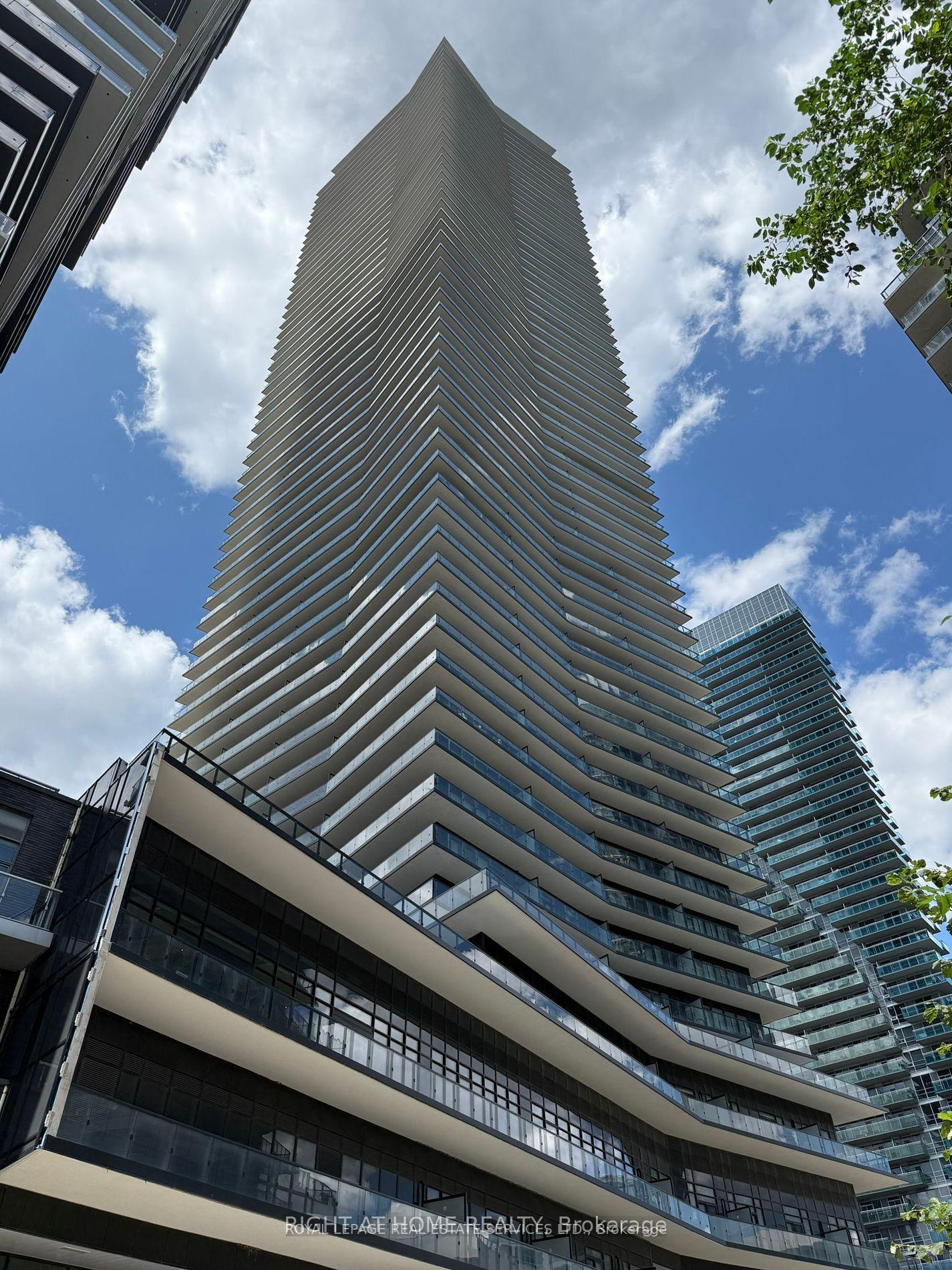 38-annie-craig-drive-etobicoke-ontario-w12407601