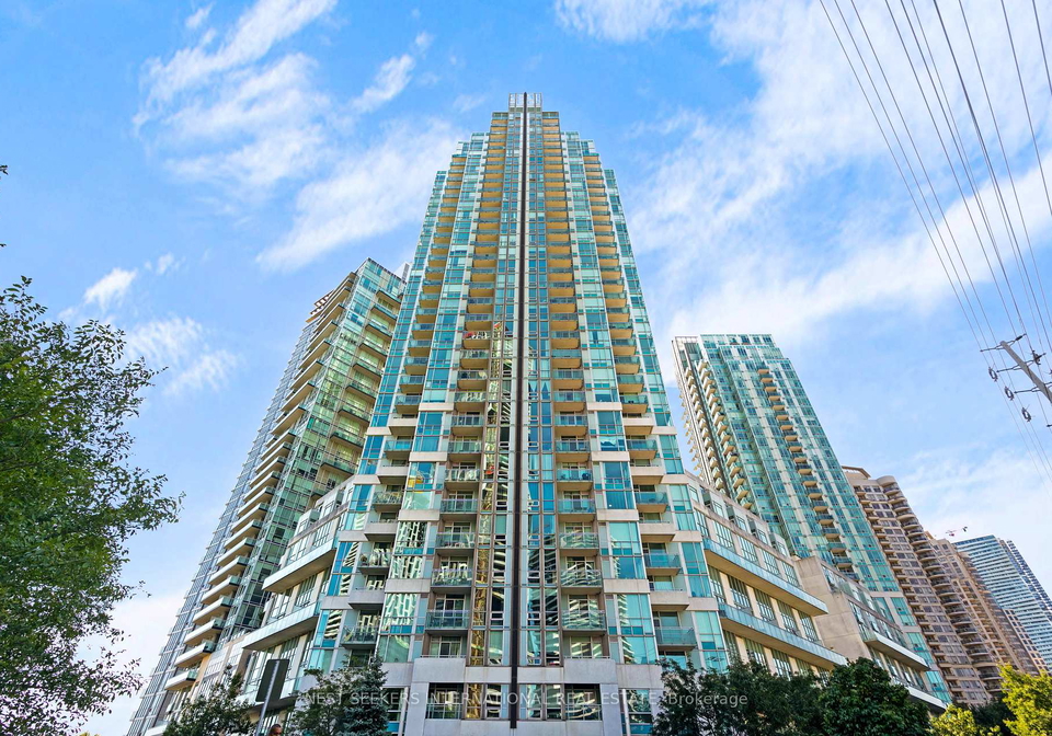 220-burnhamthorpe-road-w-mississauga-ontario-w12407719