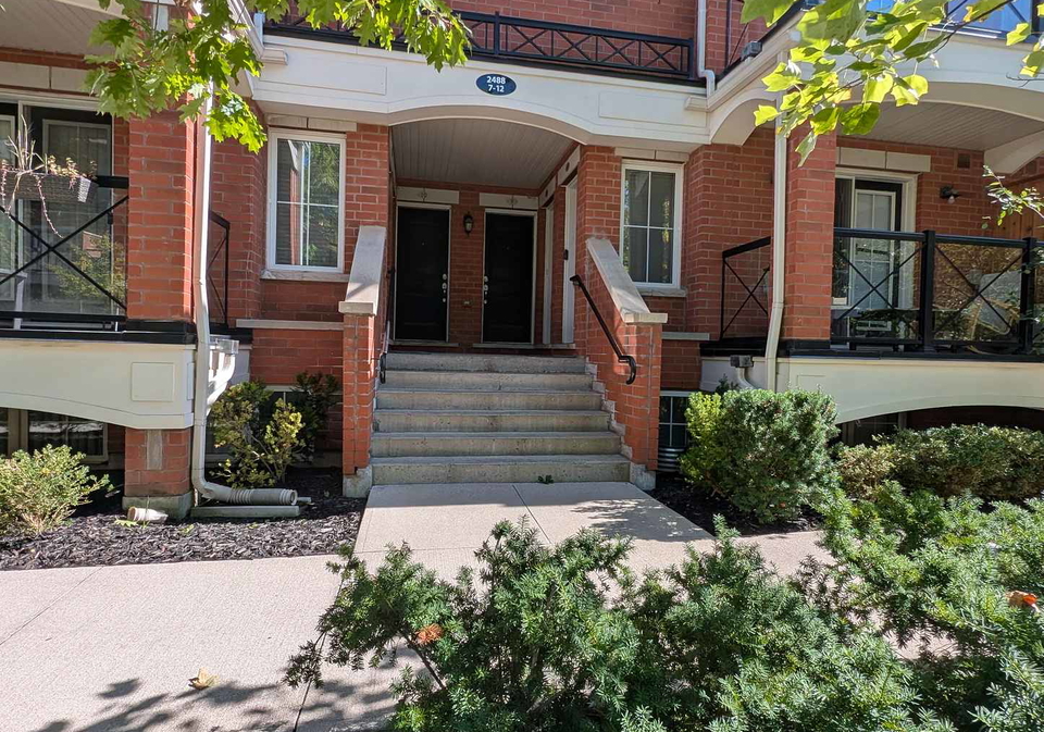 248post-road-oakville-ontario-w12407818
