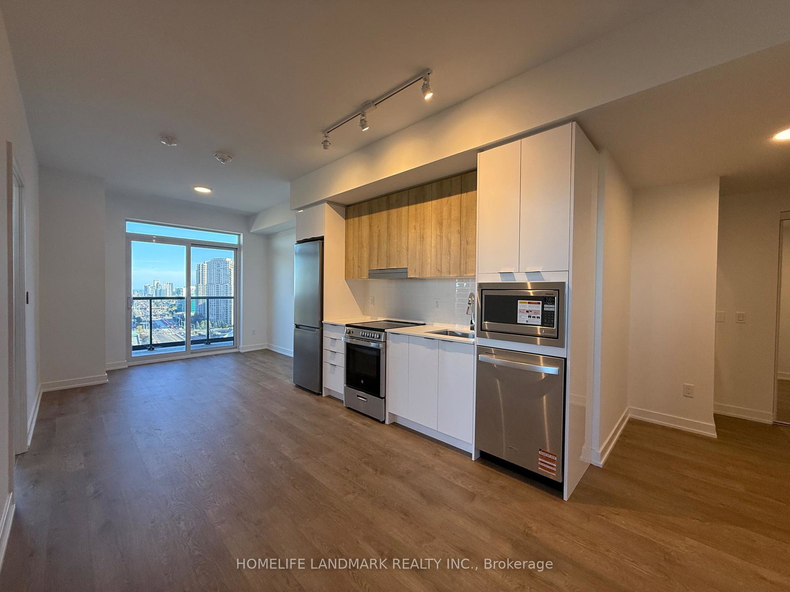 5105-hurontario-street-mississauga-ontario-w12408325