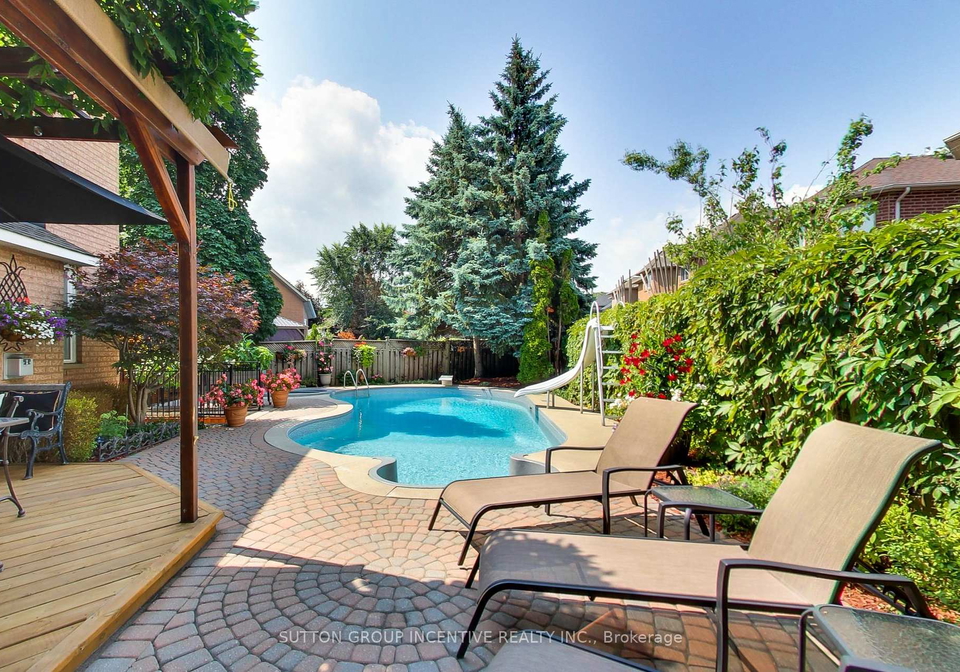 11-safari-court-brampton-ontario-w12408656