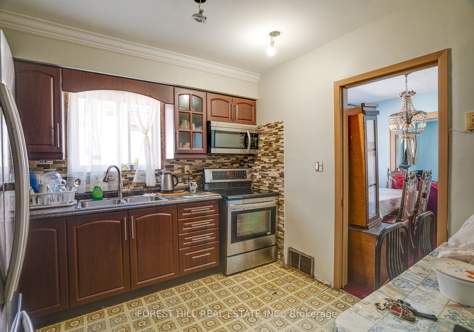 30-hertford-avenue-toronto-ontario-w12408747