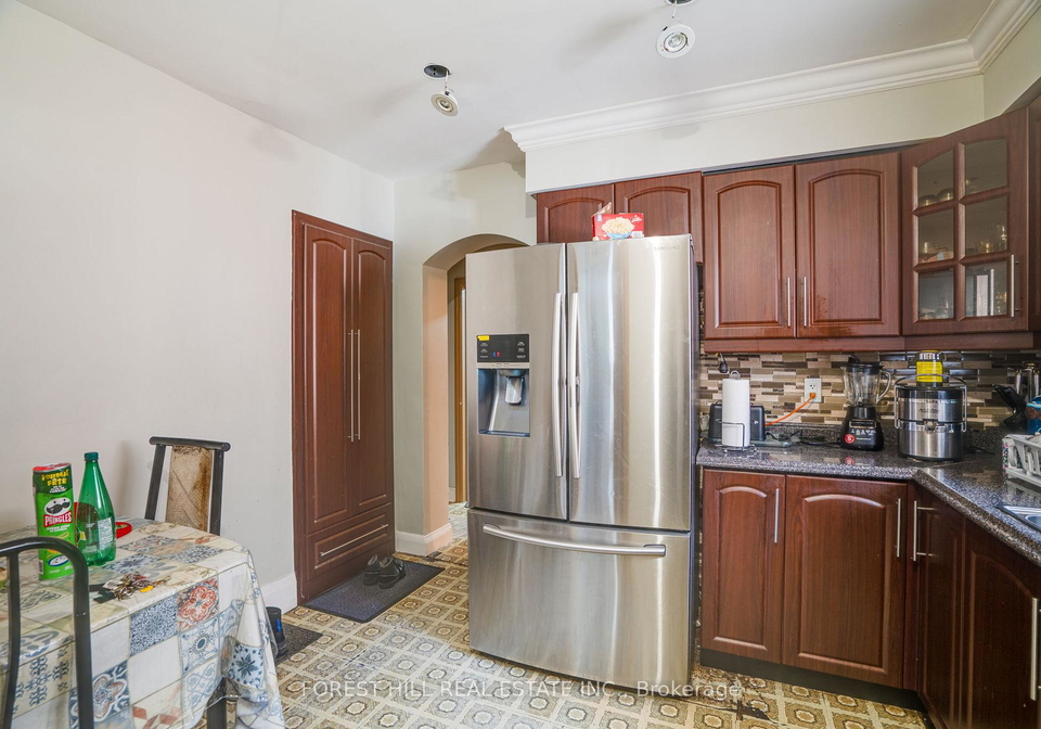 30-hertford-avenue-toronto-ontario-w12408747