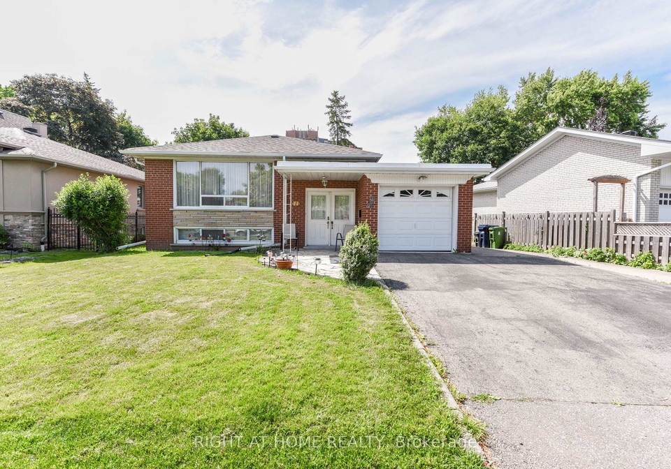 44-birgitta-crescent-etobicoke-ontario-w12409145