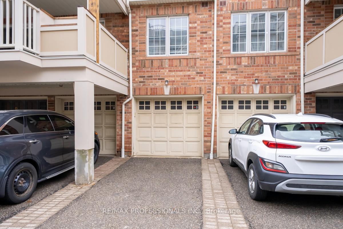 619-dundas-street-w-mississauga-ontario-w12409409